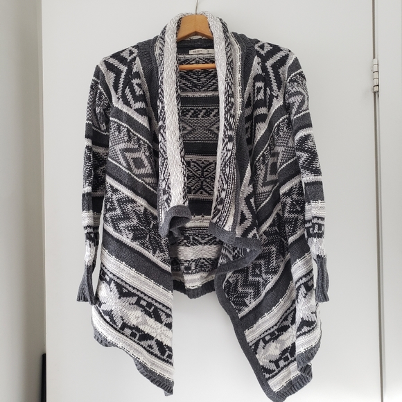 Draped Patterned Sweater by Old Navy - Picture 5 of 5